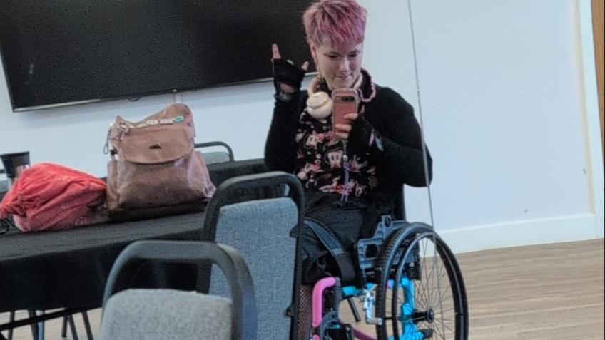 Help me get a useable wheelchair, please?