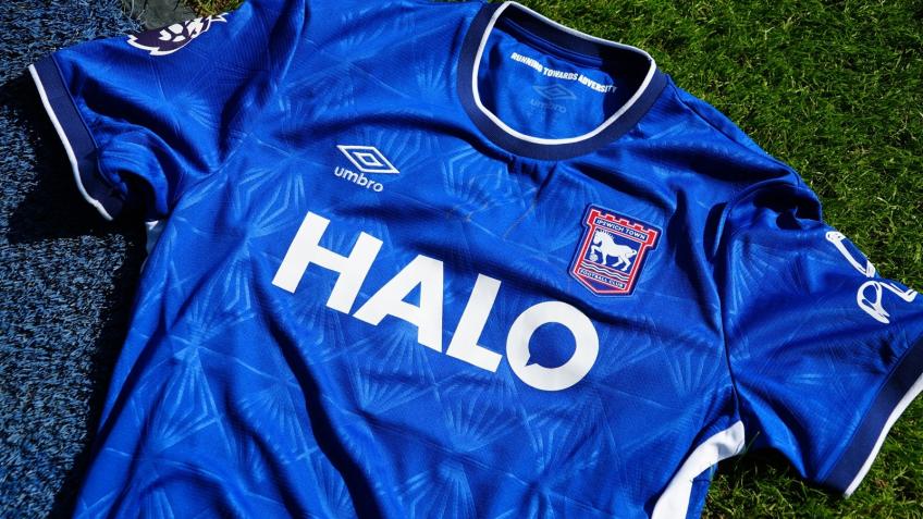 Win an Ipswich Town shirt signed by Ed Sheeran