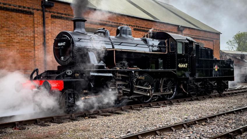 Purchase of steam locomotive 46447 for ESR