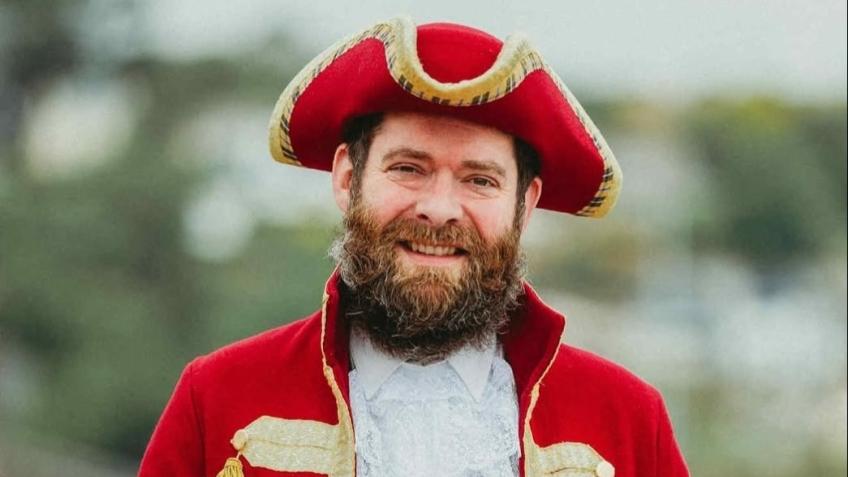 Fowey Town Crier Goes to World Tournament!