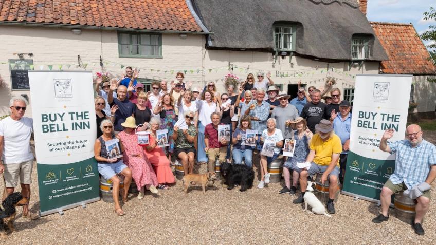 Buy The Bell Inn for our community
