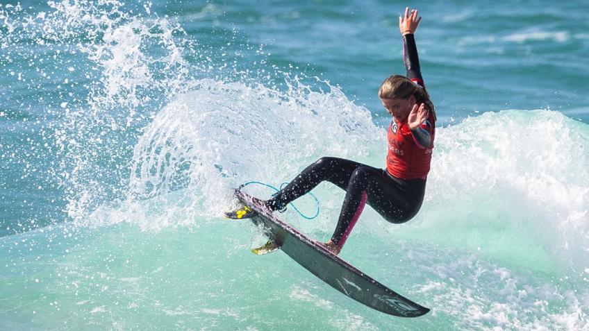 WIN A SKINDOG SURFBOARD + Lots more prizes