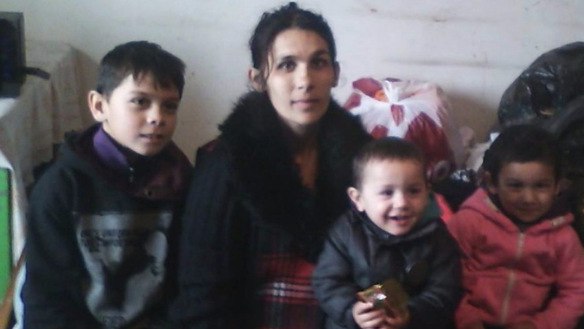 Helping a Roma Family survive and stay Together.