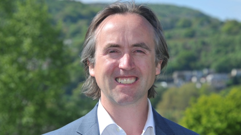 Daniel Williams for Neath /dros Gastell-nedd
