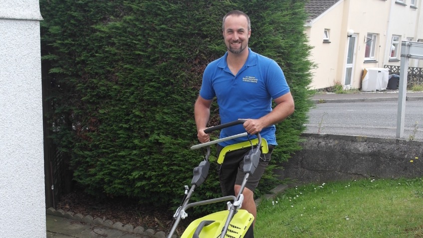 D.T Services gardening start up in St Austell