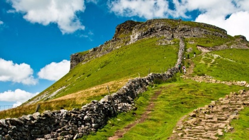 3 Peaks to Raise Money For Syrian Families