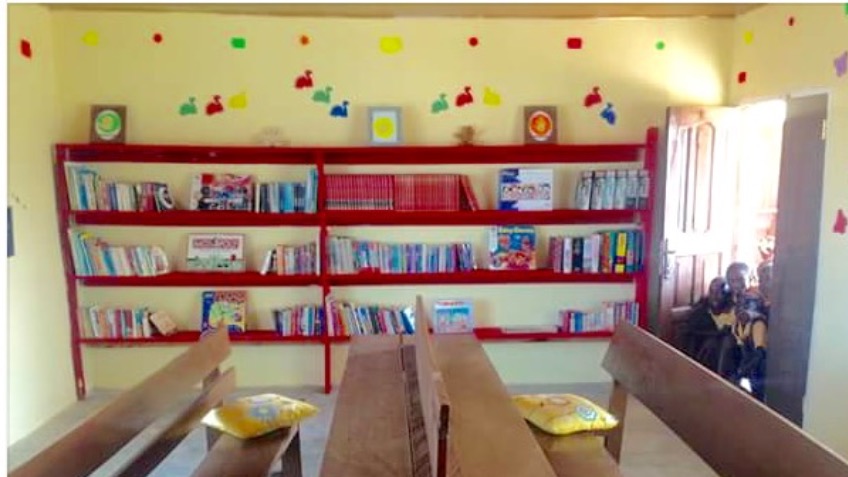 Help to build a school library in rural Ghana