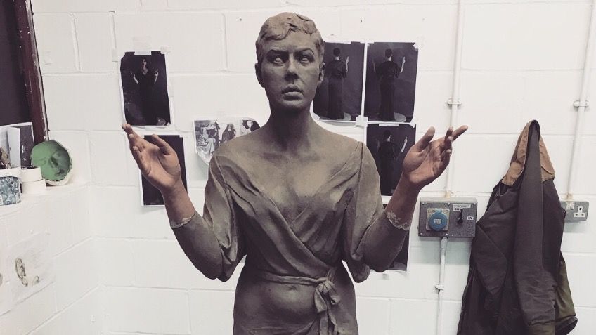 IN MEMORIAM: Help fund my final degree project!