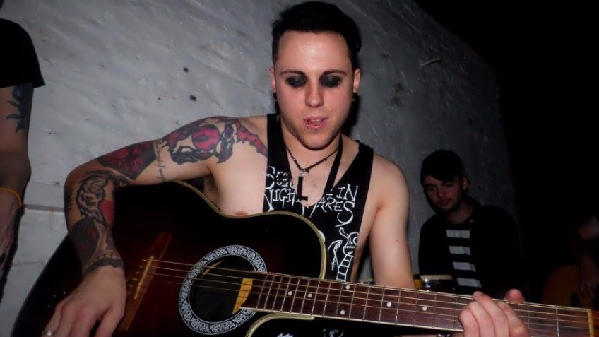 An acoustic evening with Crilly