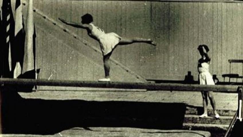 Blue plaque for gymnast Carrie Pickles of Wilsden