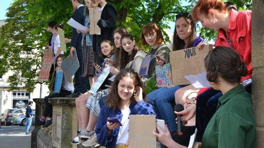 Help send young climate activists to Europe!