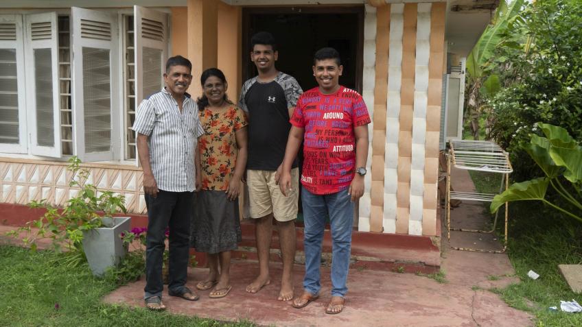 Help a Sri Lankan tour guide support his family