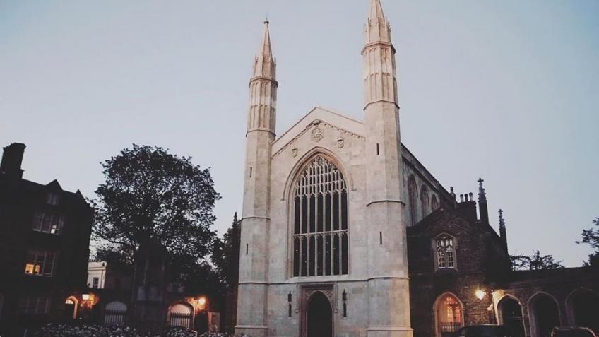 Den Danske Kirke i London - Digital Kirkebøsse