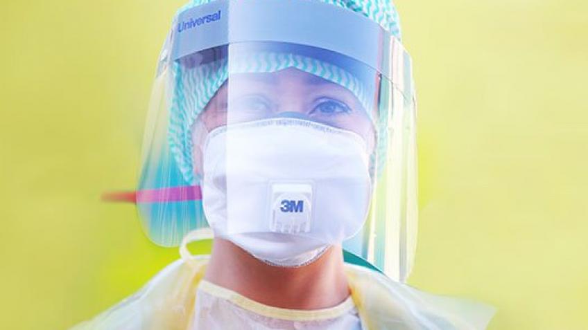 nhs staff for more PPE kit
