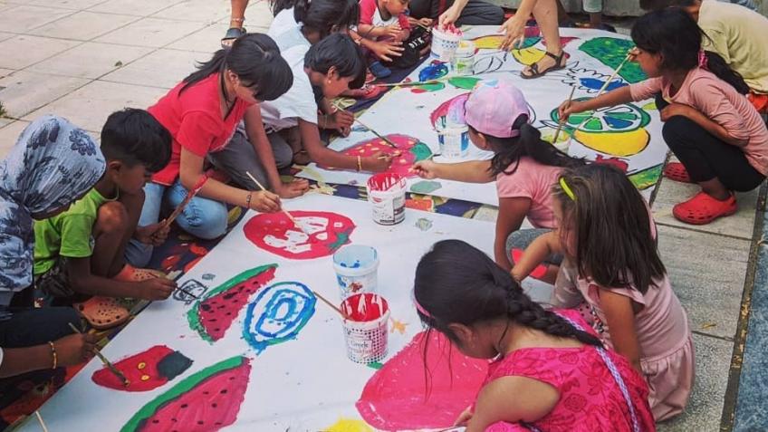 Fruits for homeless children of migrants in athens