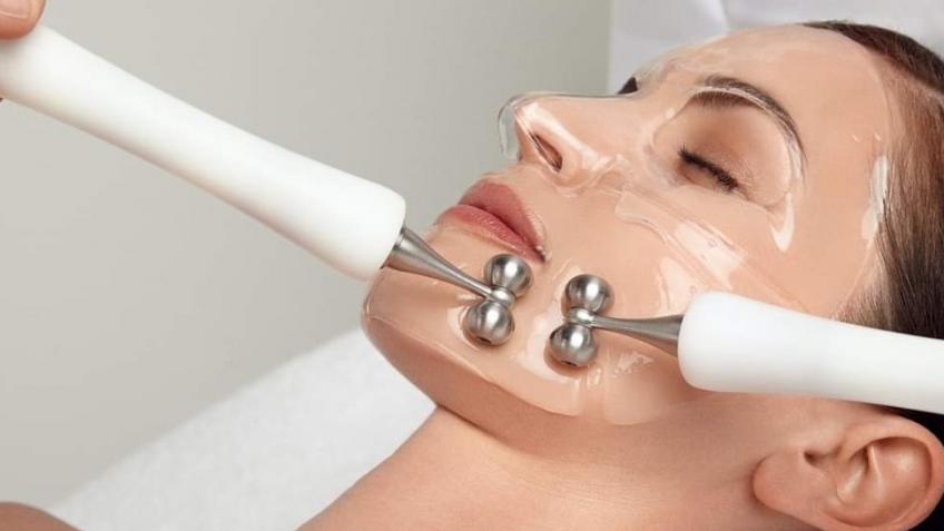 CACI facial machine
