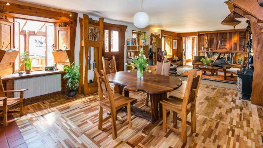 Rescuing The Steading and its priceless contents